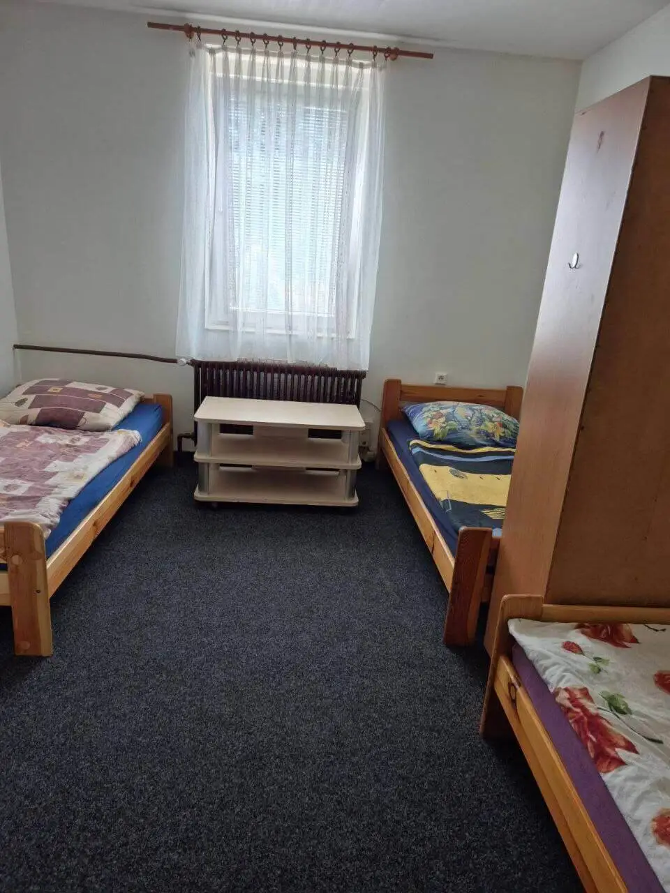 3-х місна кімната гуртожиток агенції Atlanta World